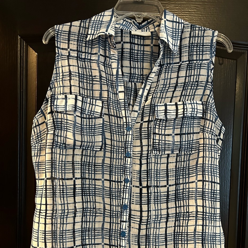 New York & Company Navy and White Checkered Sleeveless Shirt